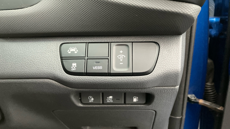 Hyundai IONIQ 1.6 GDi Plug-in Hybrid Premium 5dr DCT Hatchback